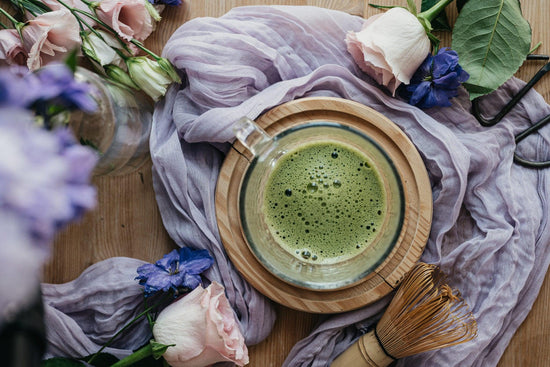 A CALMING YET ENERGIZING LAVENDER MATCHA LATTE RECIPE